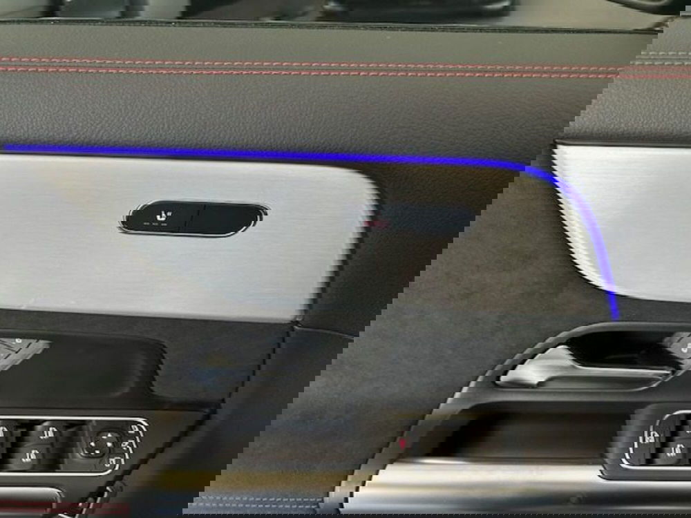 Mercedes-Benz GLA SUV nuova a Potenza (15)