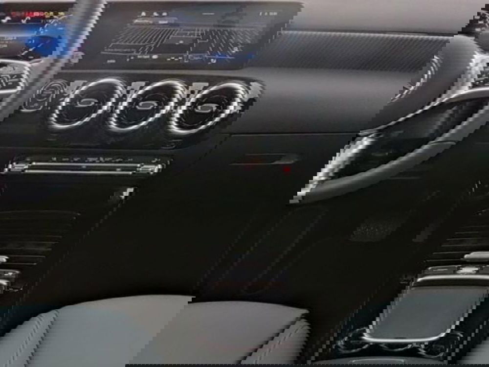 Mercedes-Benz Classe A usata a Milano (5)