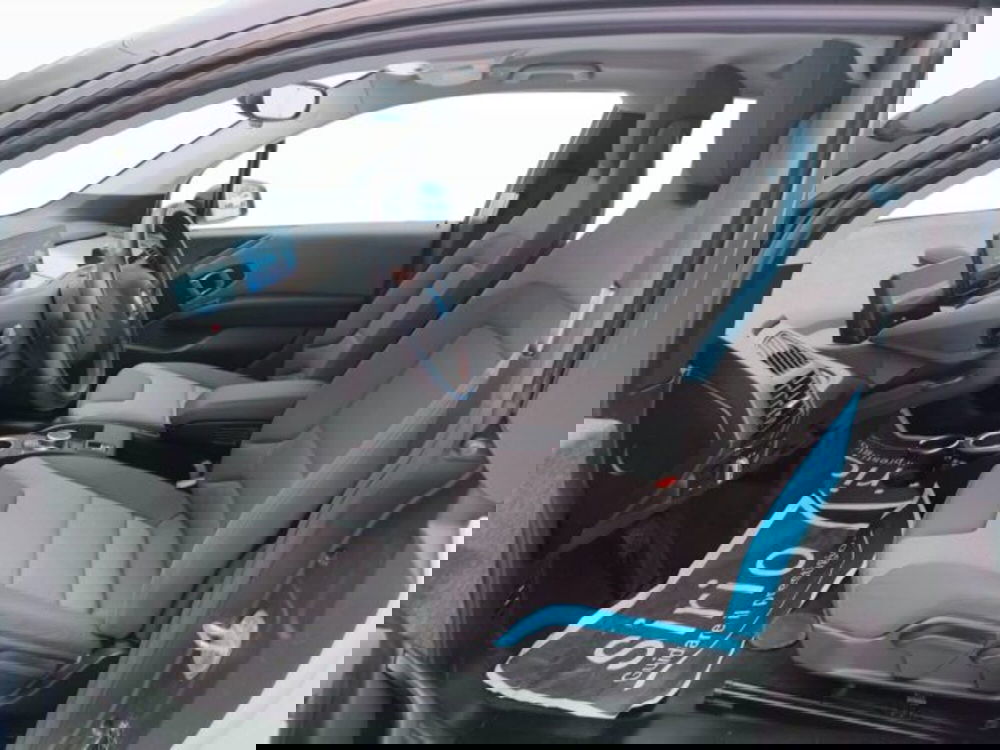 BMW i3 usata a Teramo (13)