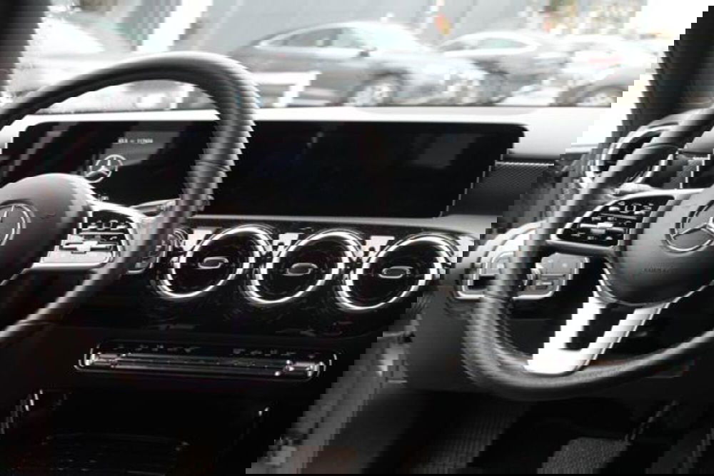 Mercedes-Benz Classe A Sedan usata a Lecce (11)