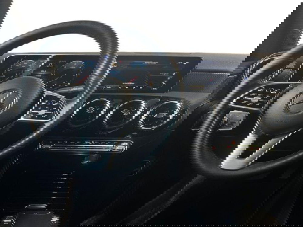 Mercedes-Benz CLA Shooting Brake usata a Bologna (11)