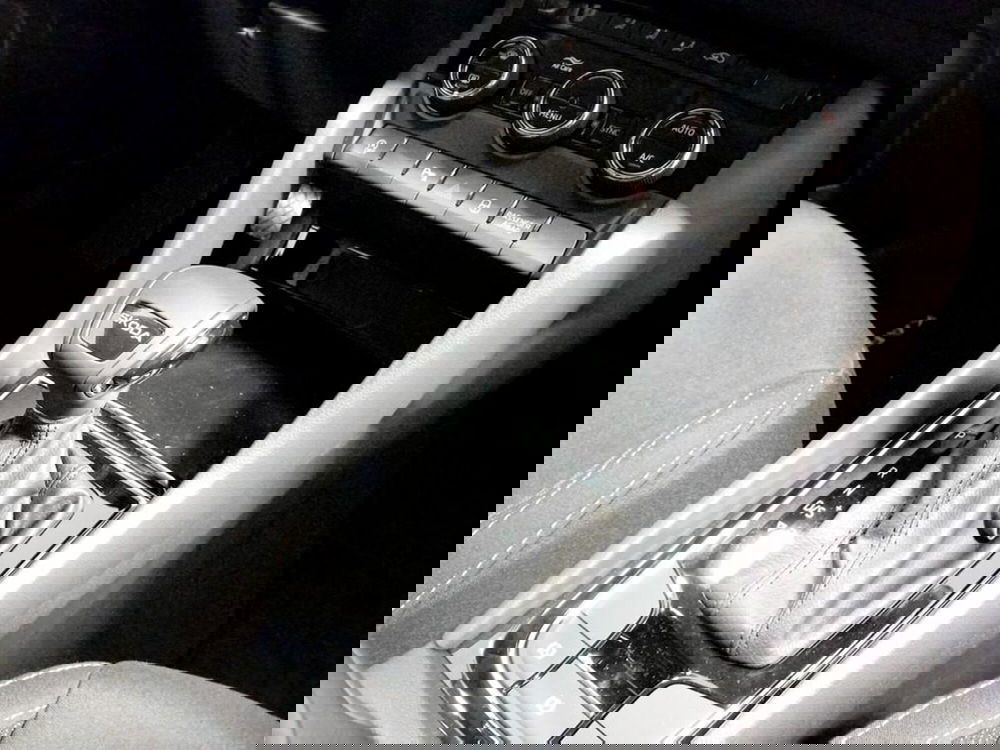 Skoda Karoq nuova a Piacenza (14)