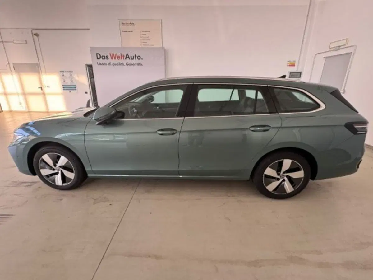 Volkswagen Passat nuova a Cuneo (8)