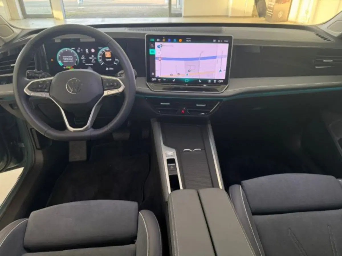 Volkswagen Passat nuova a Cuneo (9)