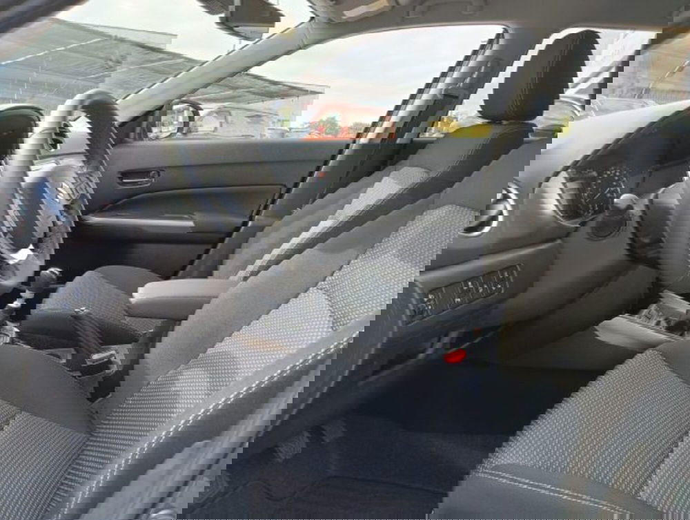 Suzuki Vitara nuova a Brescia (7)