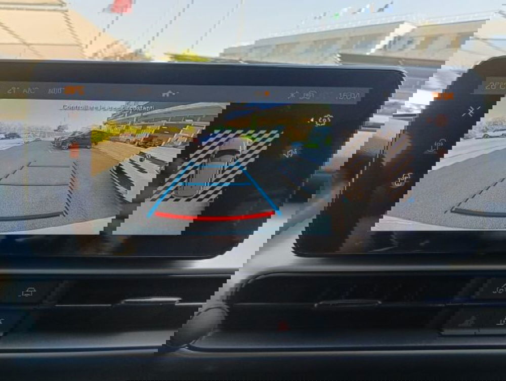 Jeep Avenger nuova a Brescia (11)