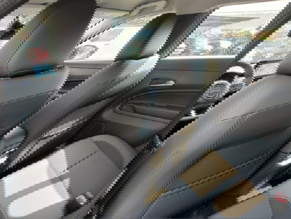 Jeep Avenger nuova a Brescia (17)