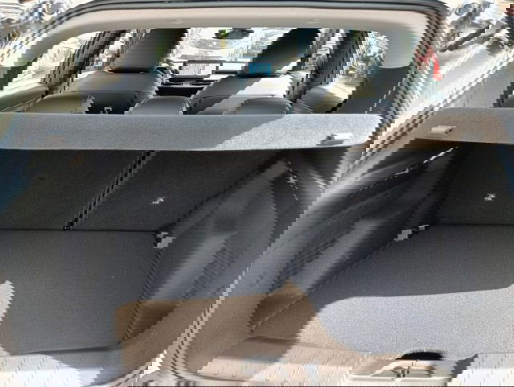 Jeep Avenger nuova a Brescia (18)