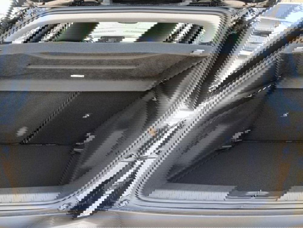 Jeep Avenger nuova a Brescia (19)