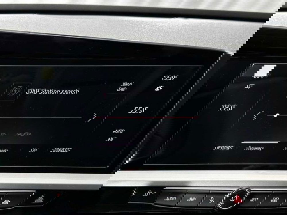 Opel Grandland nuova a Sondrio (18)