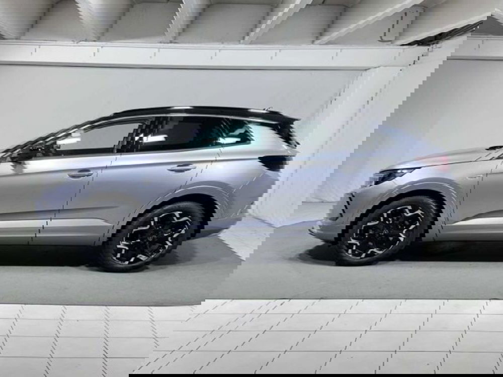 Opel Grandland nuova a Sondrio (2)