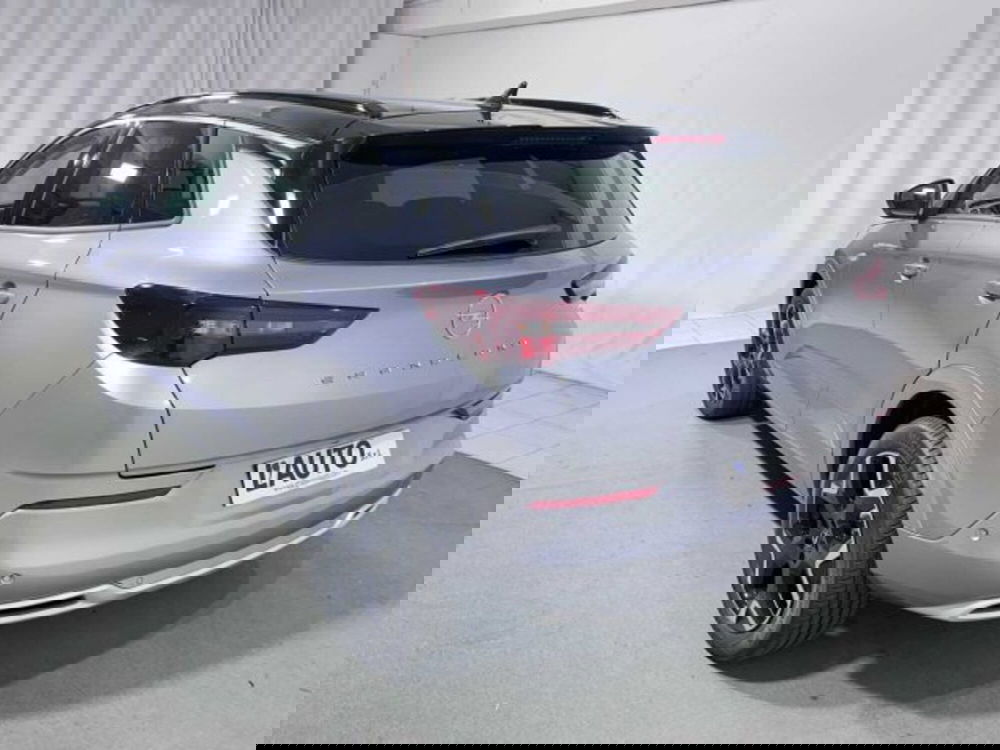 Opel Grandland nuova a Sondrio (3)