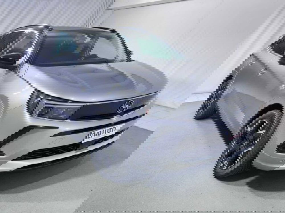 Opel Grandland nuova a Sondrio (7)