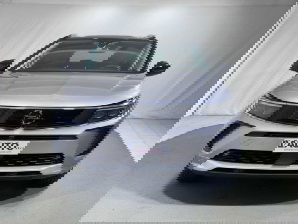 Opel Grandland nuova a Sondrio (8)