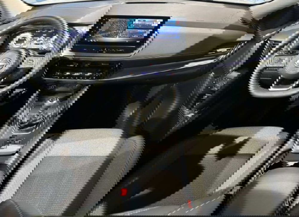 Nissan Qashqai nuova a Sondrio (12)