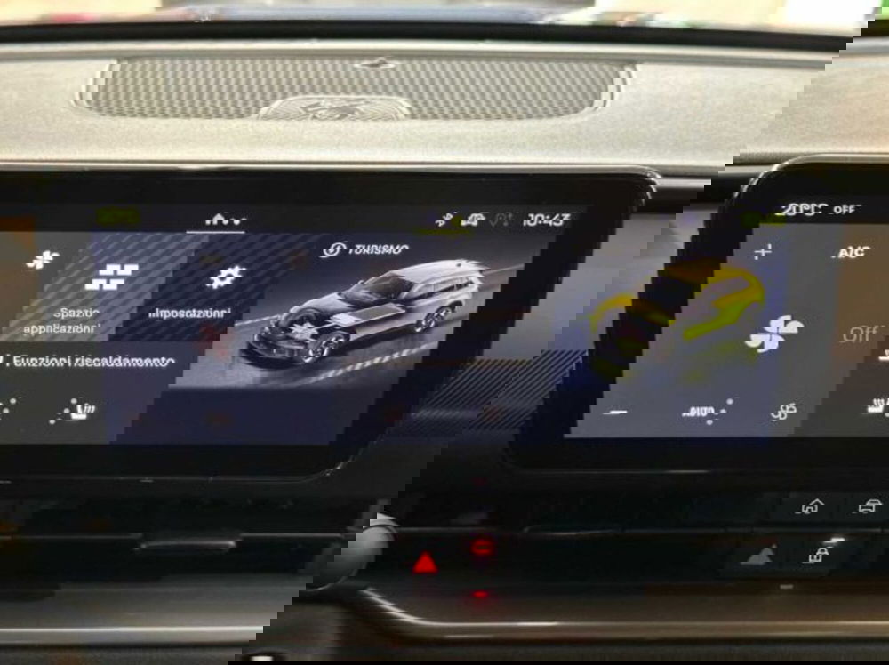 Abarth 600e nuova a Sondrio (18)