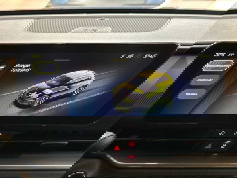 Abarth 600e nuova a Sondrio (19)