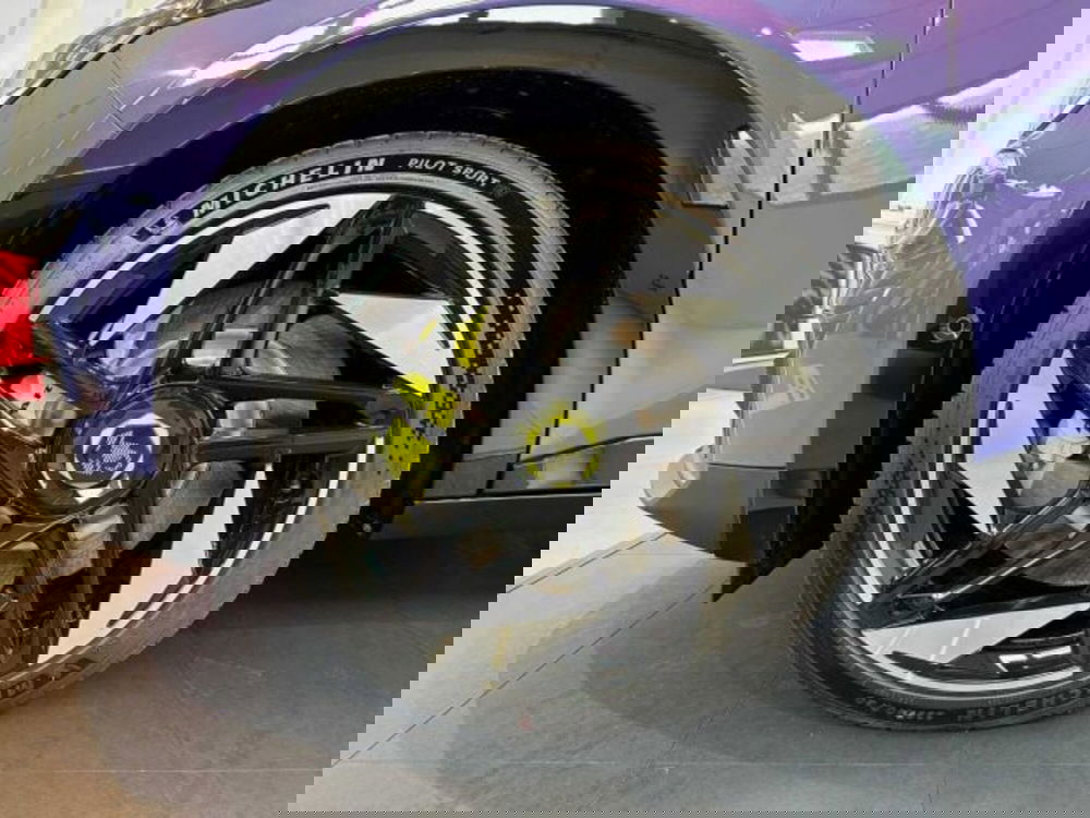 Abarth 600e nuova a Sondrio (9)