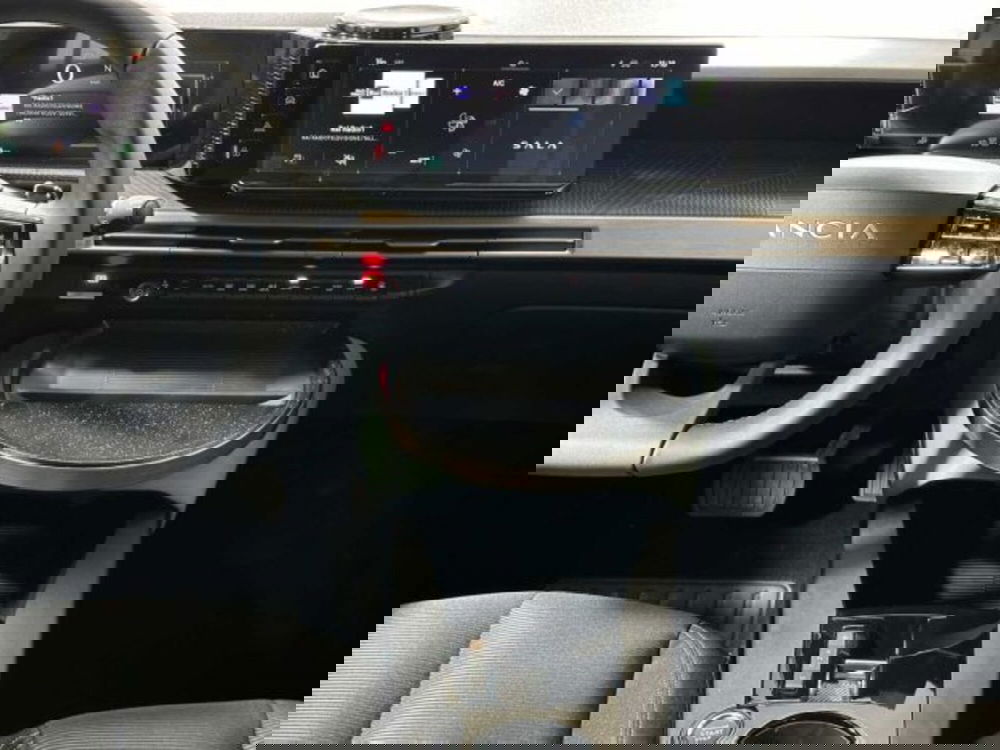 Lancia Ypsilon nuova a Sondrio (11)