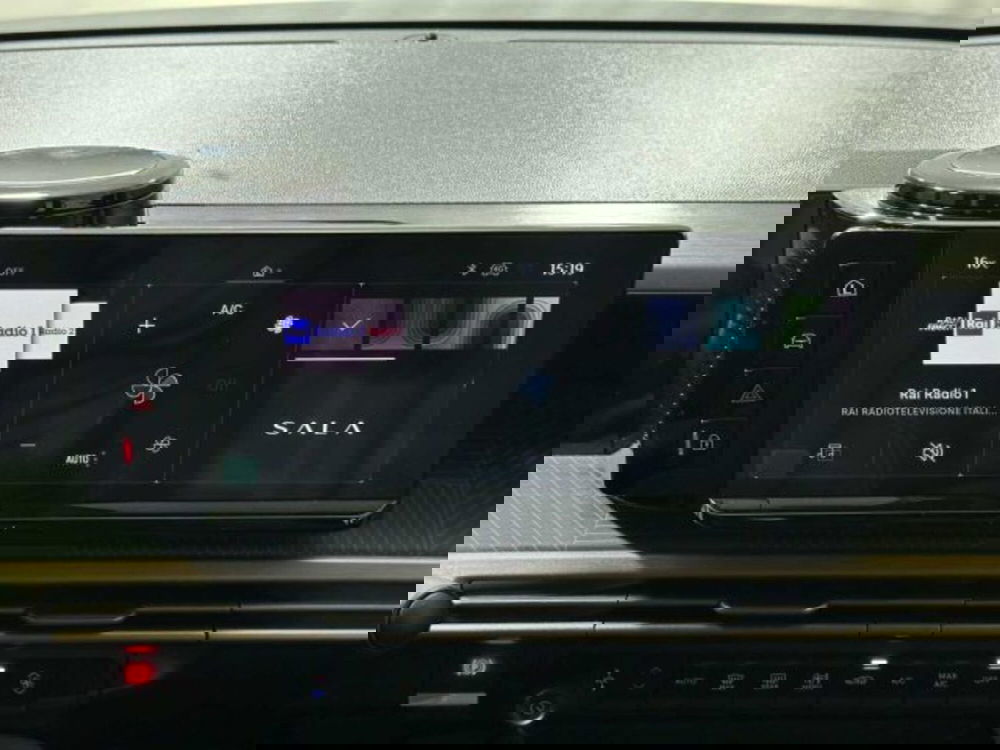 Lancia Ypsilon nuova a Sondrio (12)