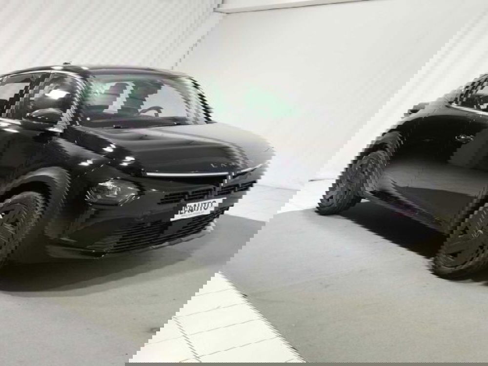 Lancia Ypsilon nuova a Sondrio (7)