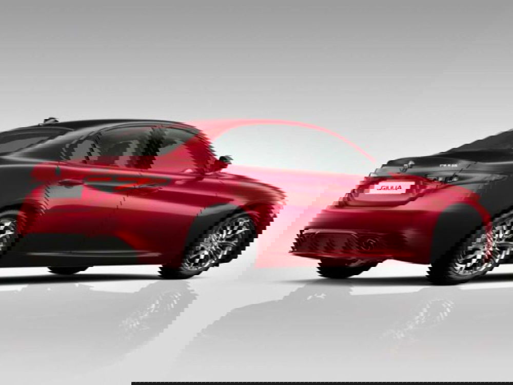 Alfa Romeo Giulia nuova a Sondrio (3)