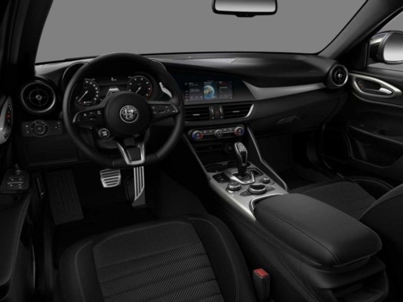 Alfa Romeo Giulia nuova a Sondrio (3)