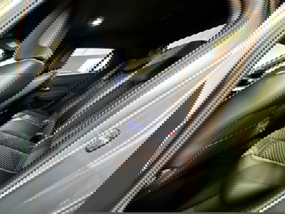 Lancia Ypsilon nuova a Sondrio (11)