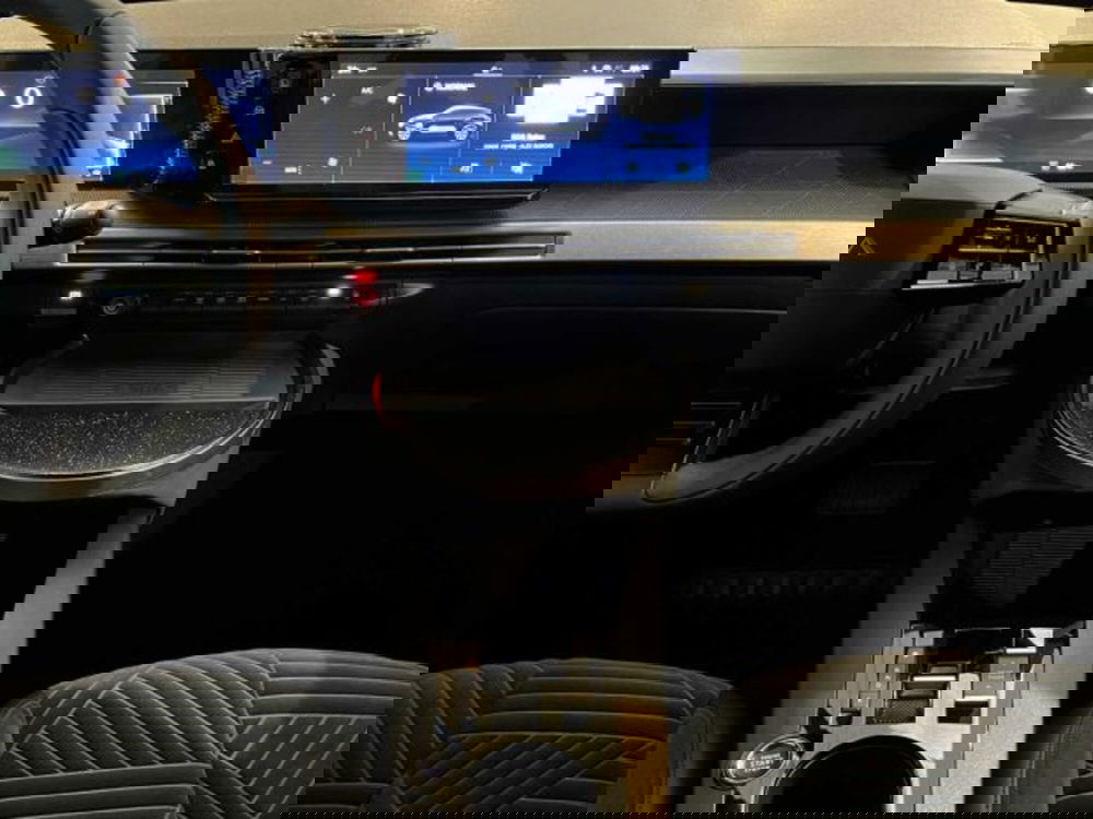 Lancia Ypsilon nuova a Sondrio (13)