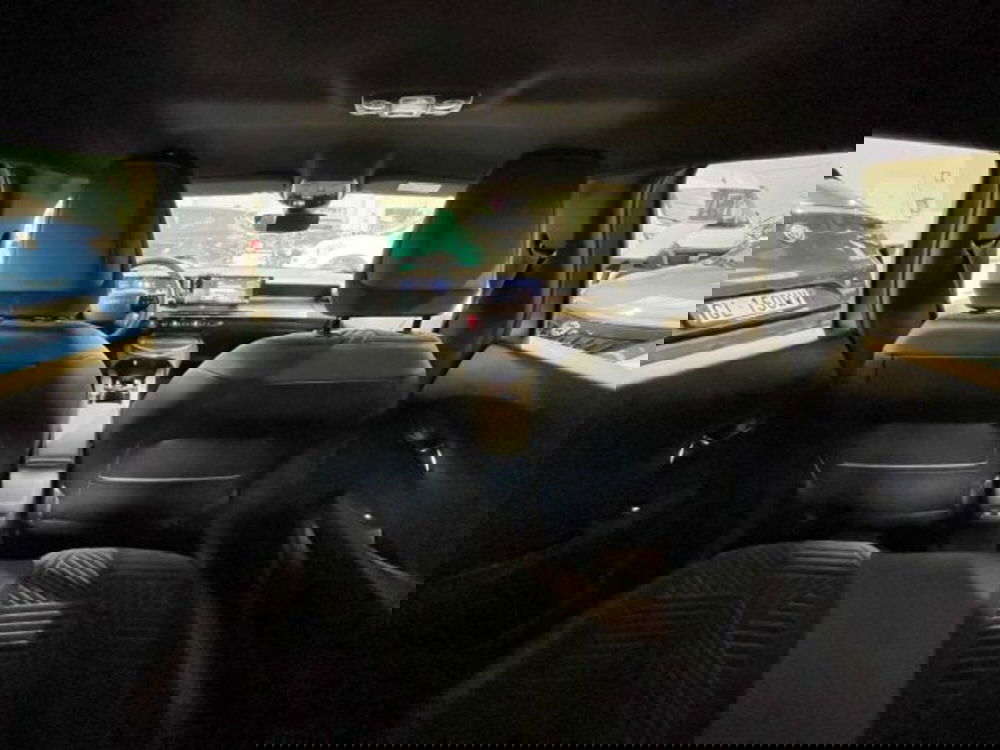 Lancia Ypsilon nuova a Sondrio (16)