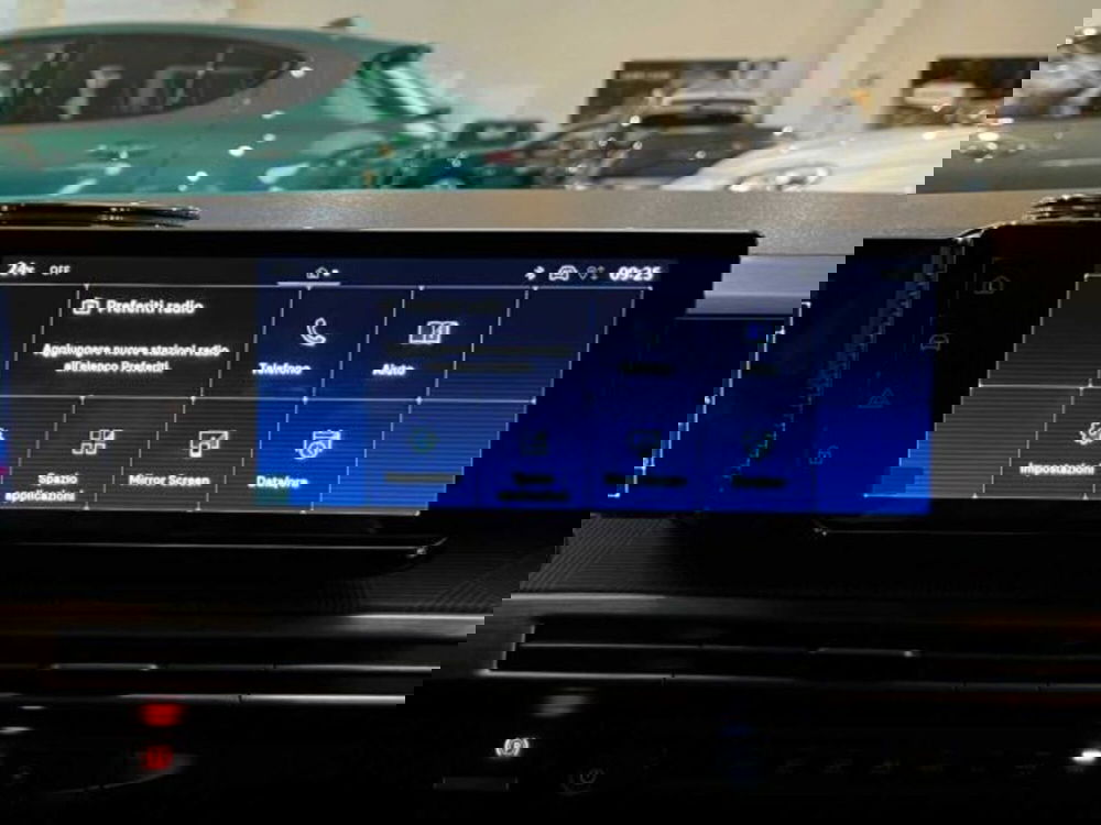 Lancia Ypsilon nuova a Sondrio (18)