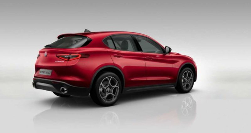 Alfa Romeo Stelvio nuova a Sondrio (3)