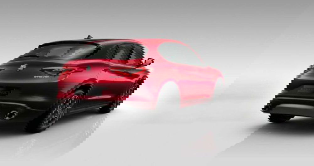 Alfa Romeo Stelvio nuova a Sondrio (4)