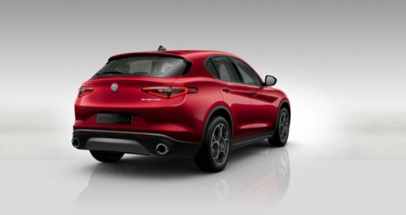 Alfa Romeo Stelvio nuova a Sondrio (4)