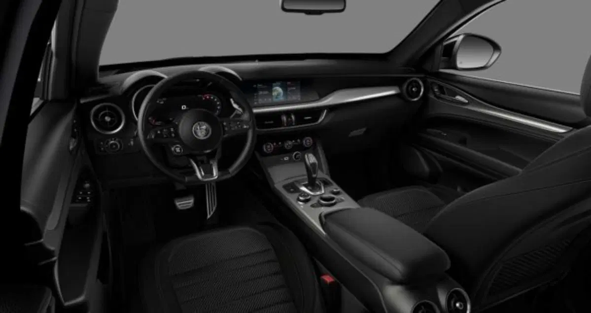 Alfa Romeo Stelvio nuova a Sondrio (5)