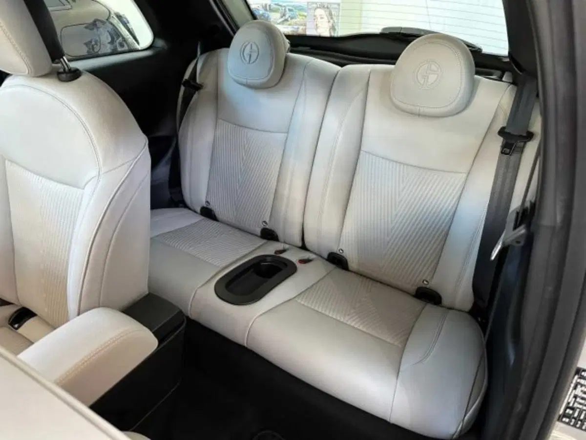 Fiat 500e nuova a Sondrio (9)