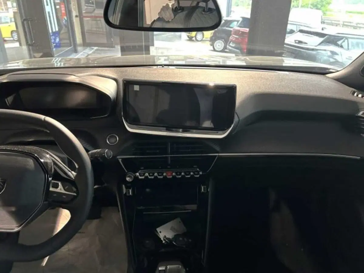 Peugeot 2008 nuova a Sondrio (14)