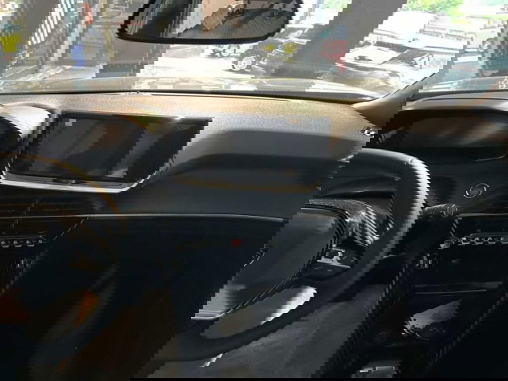 Peugeot 2008 nuova a Sondrio (14)