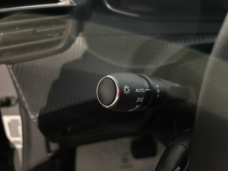 Peugeot 2008 nuova a Sondrio (19)