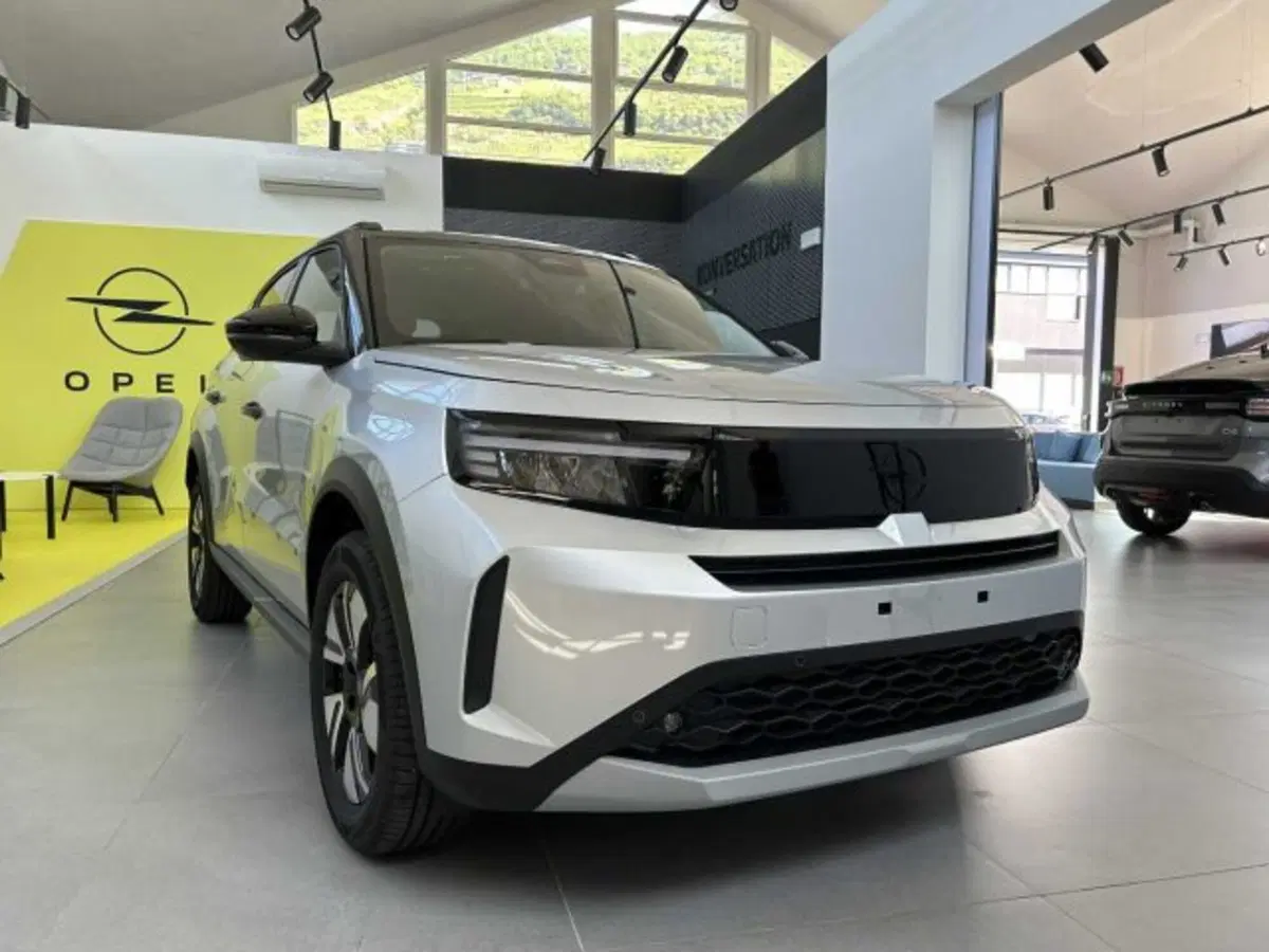 Opel Frontera nuova a Sondrio (6)