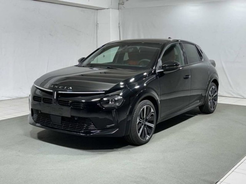 Lancia Ypsilon nuova a Sondrio