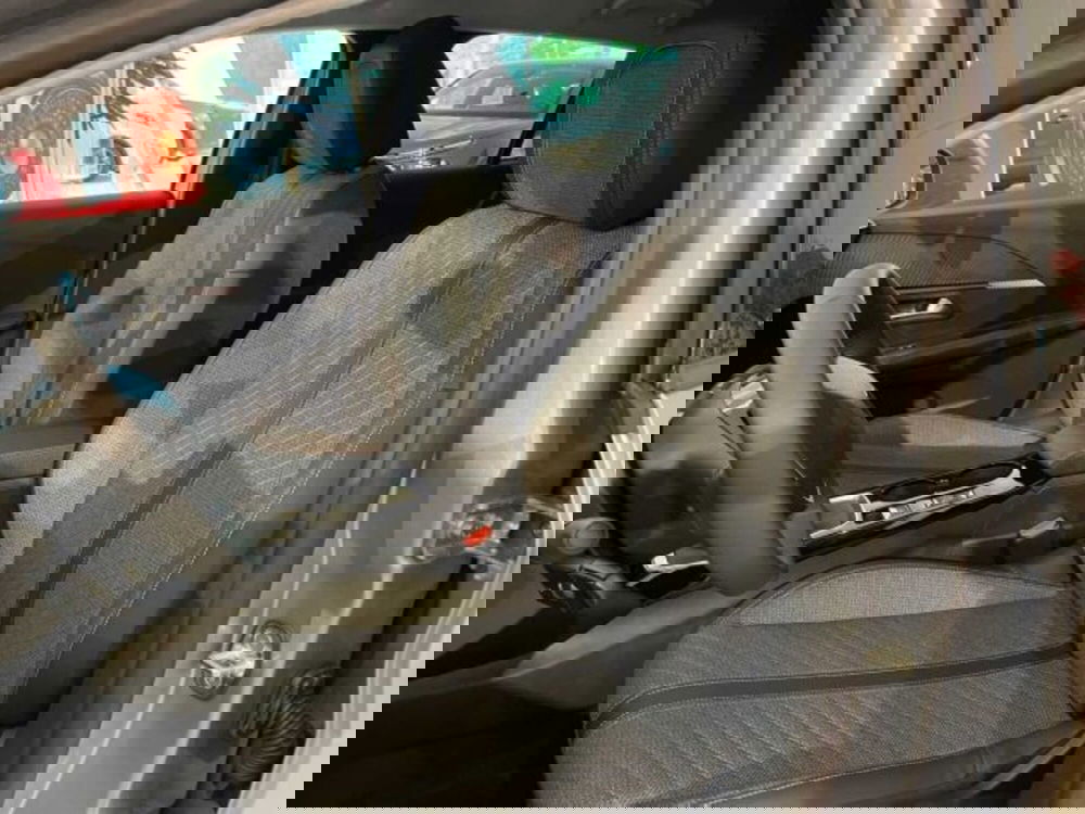 Peugeot 208 nuova a Sondrio (17)