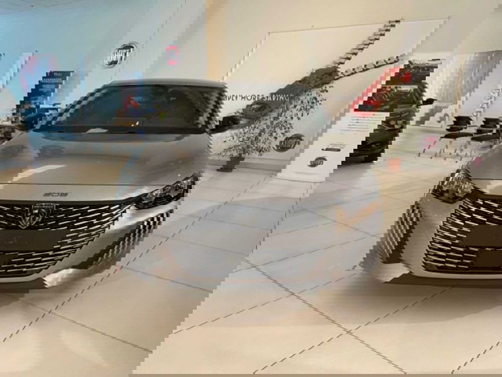 Peugeot 208 nuova a Sondrio (8)