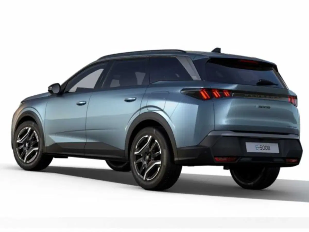Peugeot 5008 nuova a Sondrio (2)