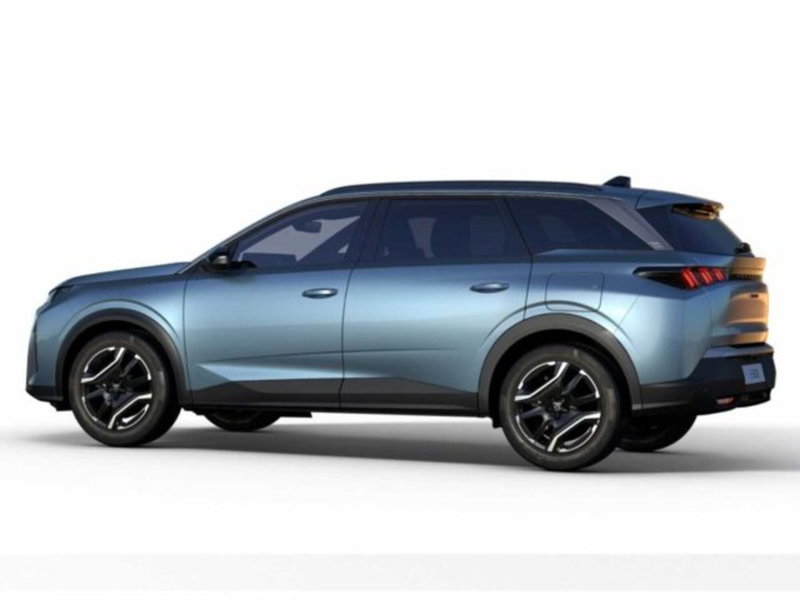 Peugeot 5008 nuova a Sondrio (4)