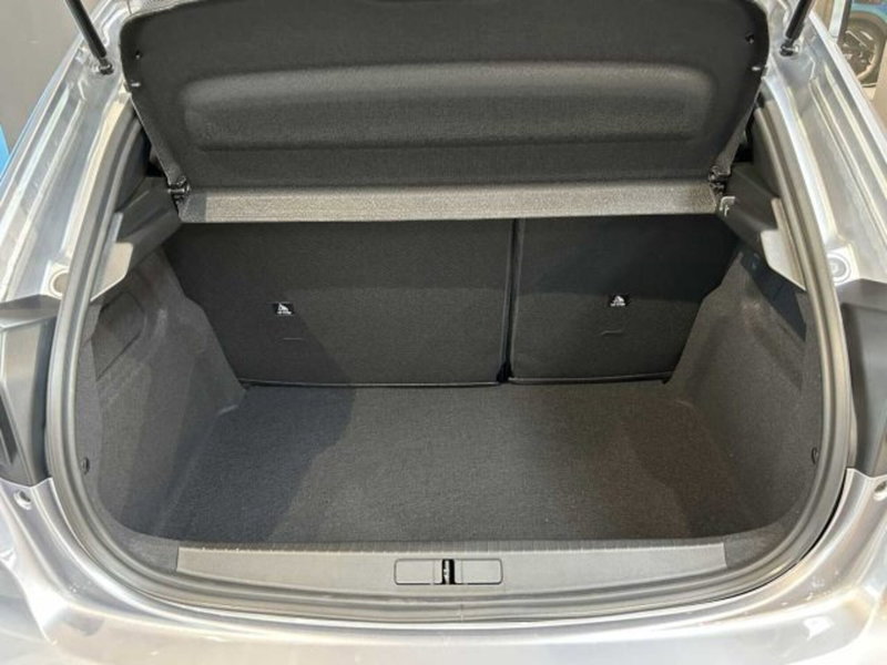 Peugeot 208 nuova a Sondrio (14)