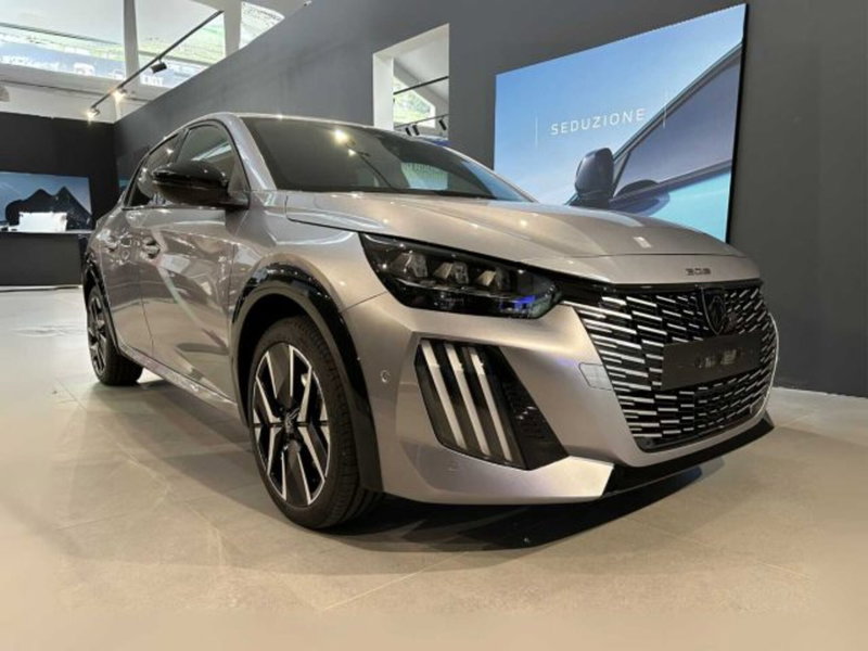 Peugeot 208 nuova a Sondrio (3)
