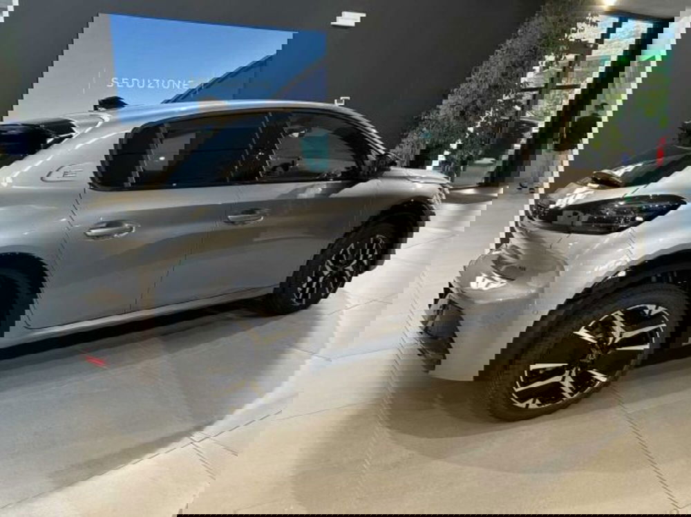 Peugeot 208 nuova a Sondrio (7)