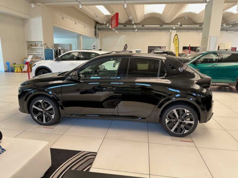 Lancia Ypsilon nuova a Sondrio