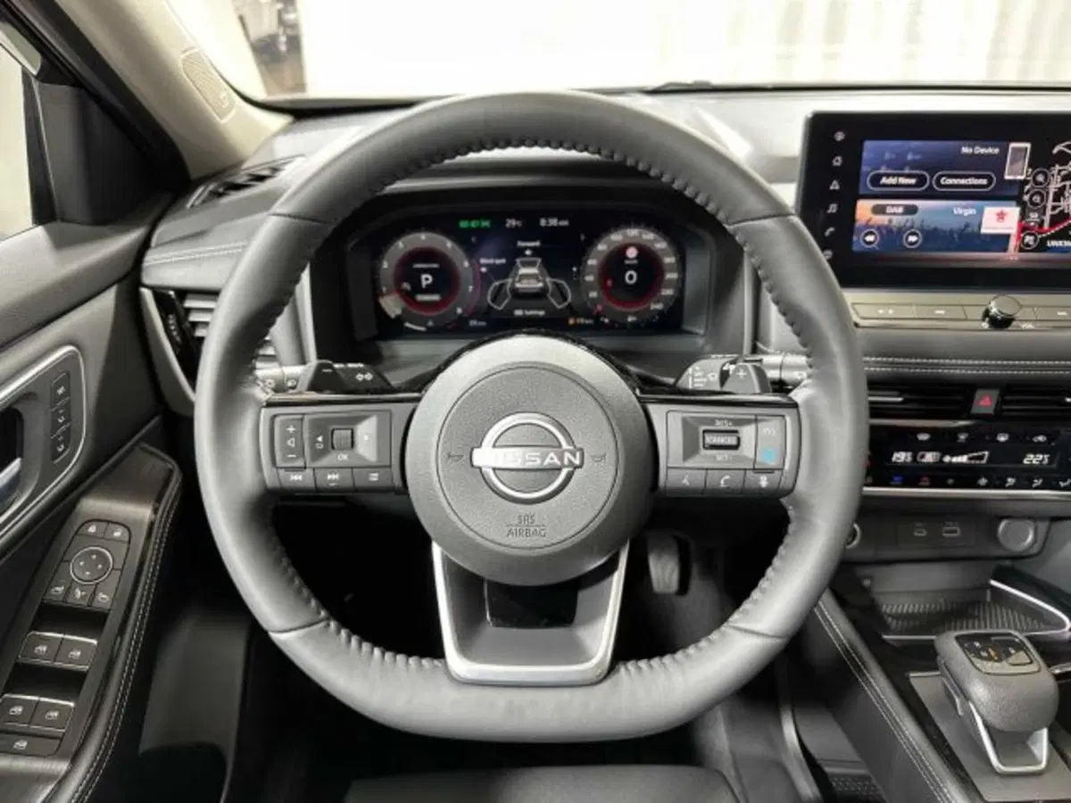 Nissan X-Trail nuova a Sondrio (4)